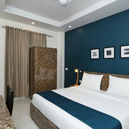 Hotel Galaxy Inn Gurgaon Exterior photo