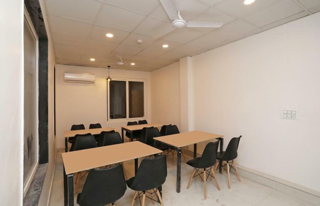 Hotel Galaxy Inn Gurgaon Exterior photo