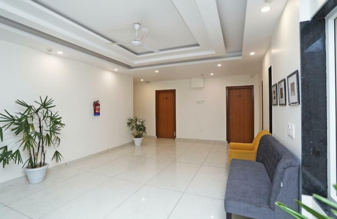 Hotel Galaxy Inn Gurgaon Exterior photo